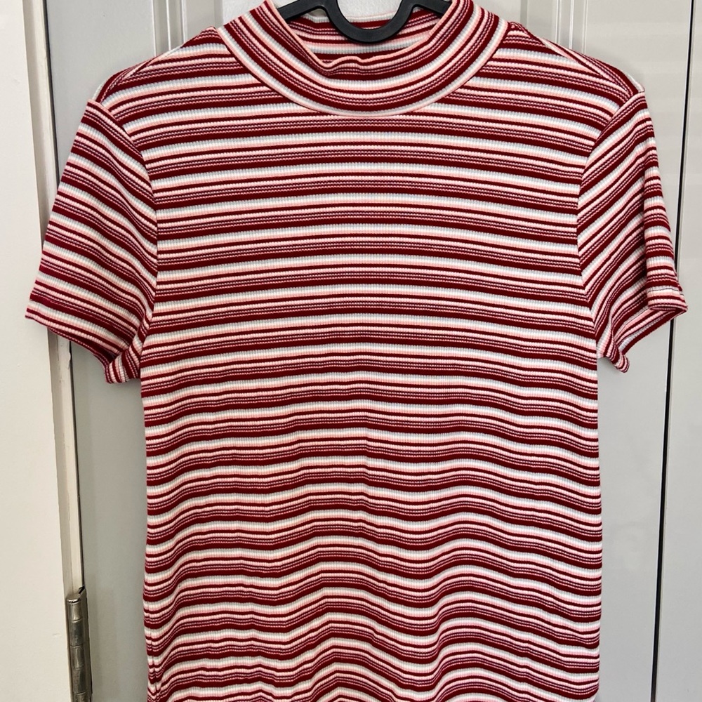 Pink Rose mock neck t-shirt